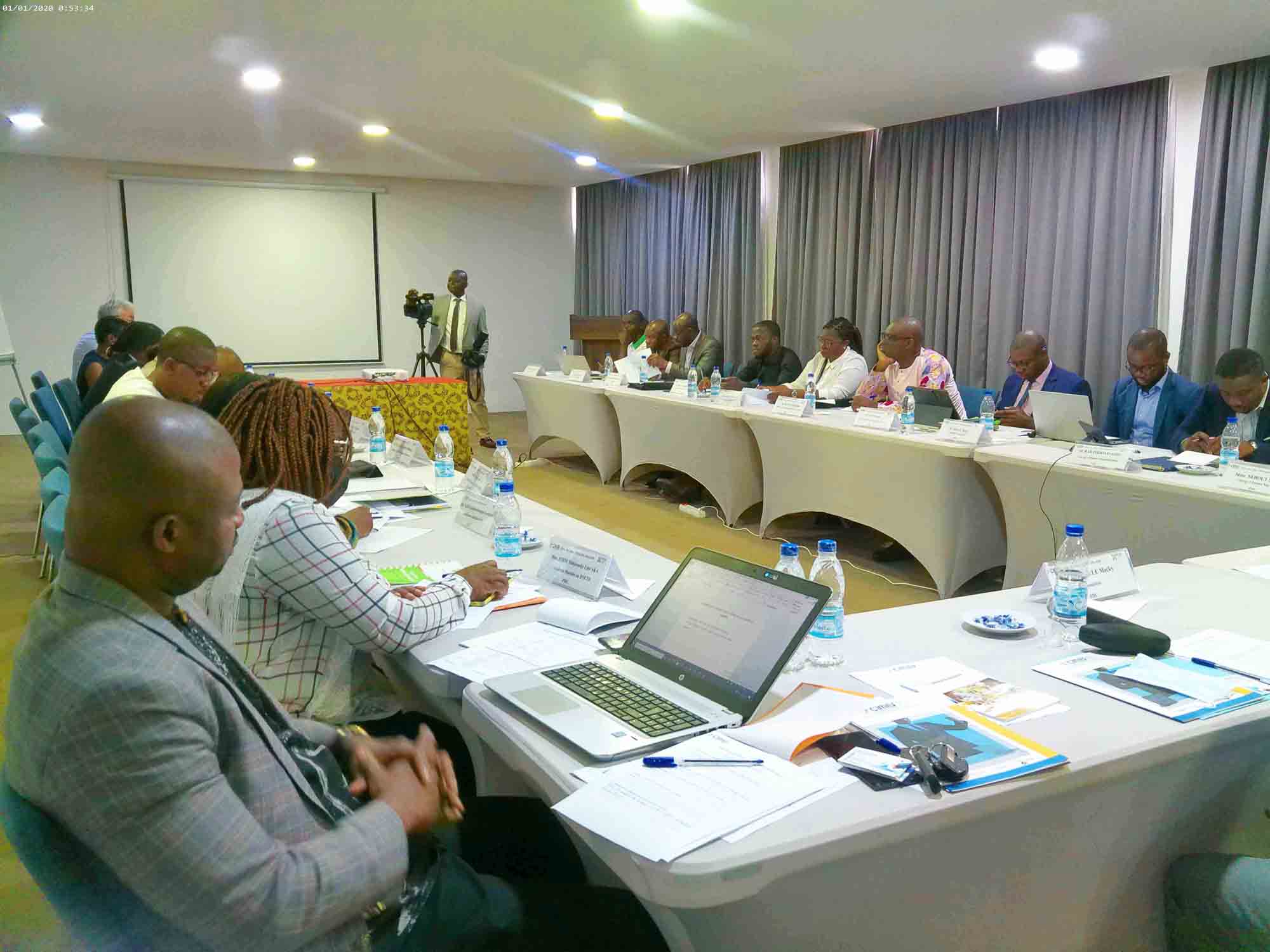 Outils numériques collaboratifs et Gestion avancée d’équipes en environnement numérique